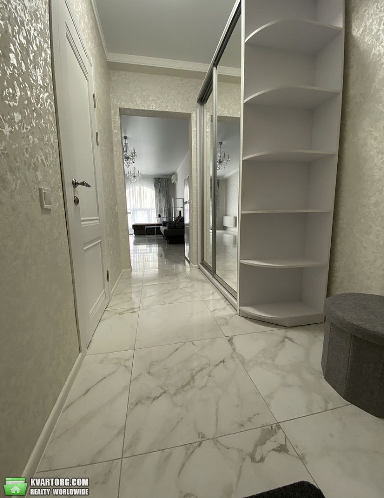 Rent out 1-room apartment. Киев,  Трутенко — photo 5