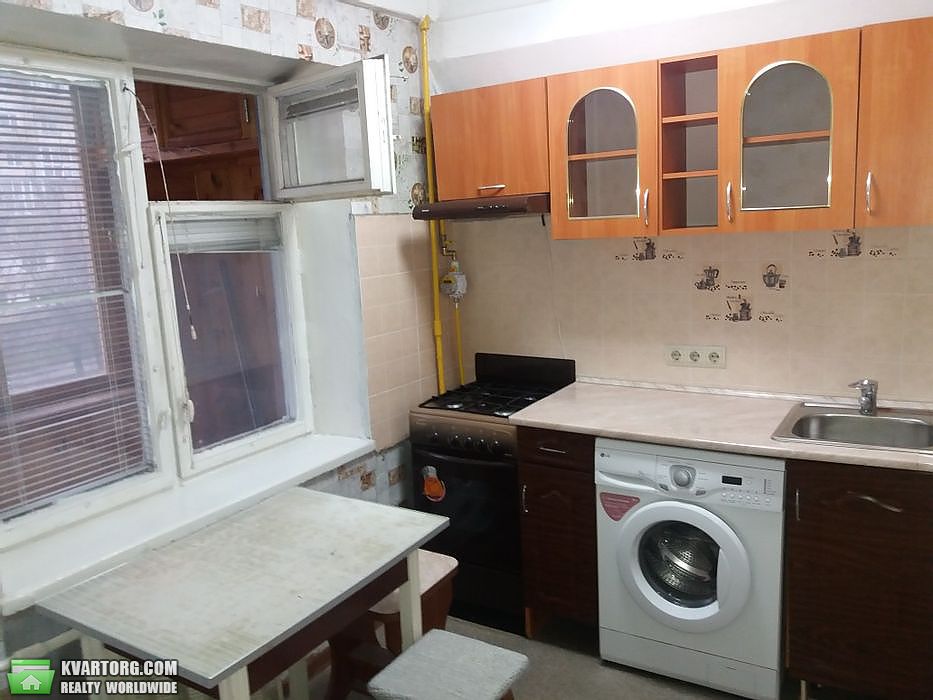 Sell 2-room apartment. Киев,  Днепровская наб — photo 1