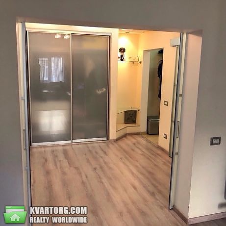 Rent out 3-room apartment. Киев,  Эрнста — photo 5