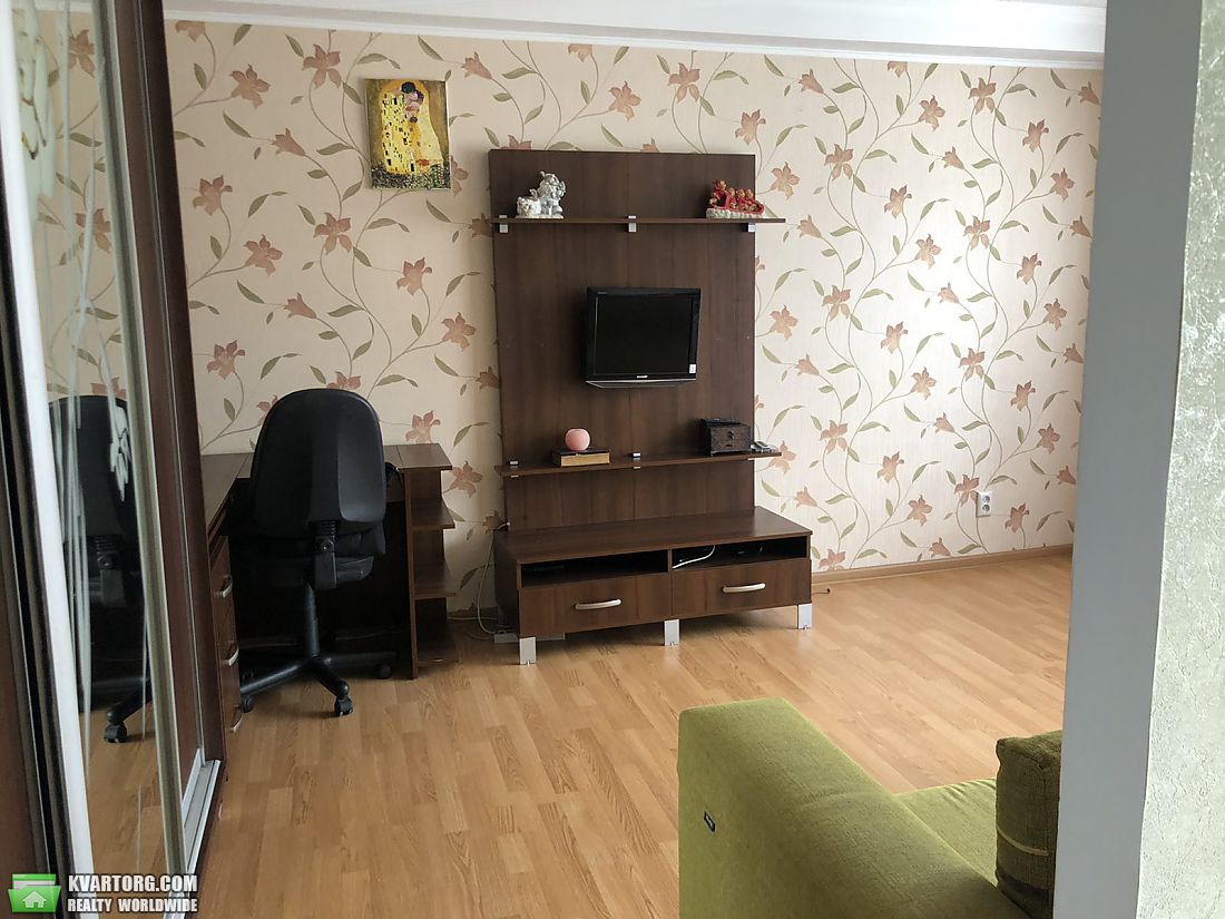 Rent out 1-room apartment. Киев,  Голосеевский пр — photo 4