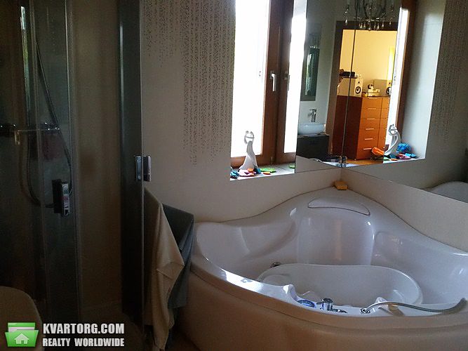 Rent out house. Киев, Садовая — photo 9