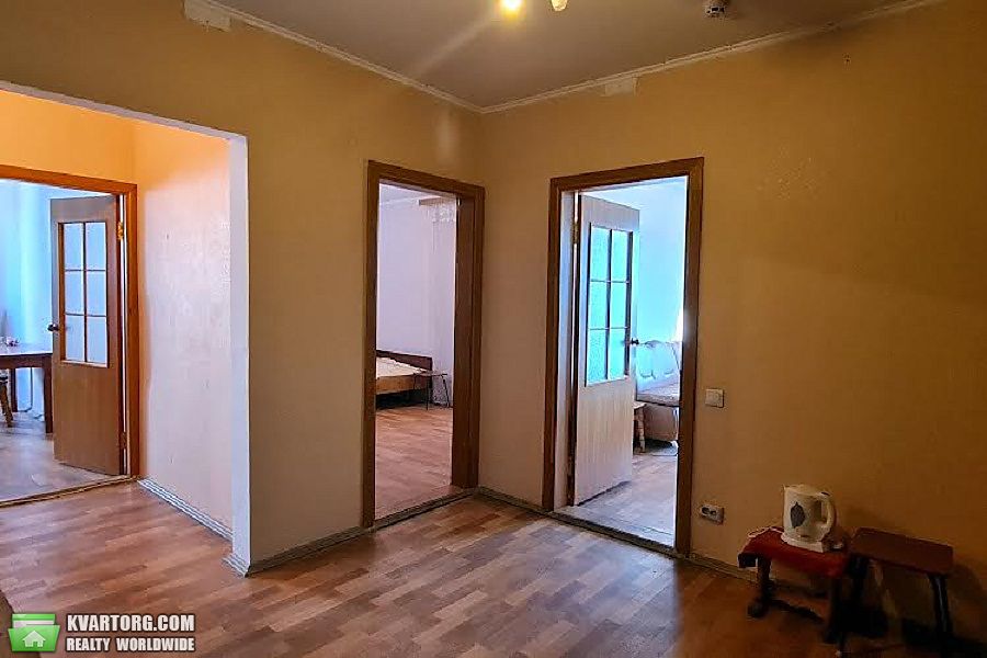 Sell 2-room apartment. Киев,  Краковская — photo 1