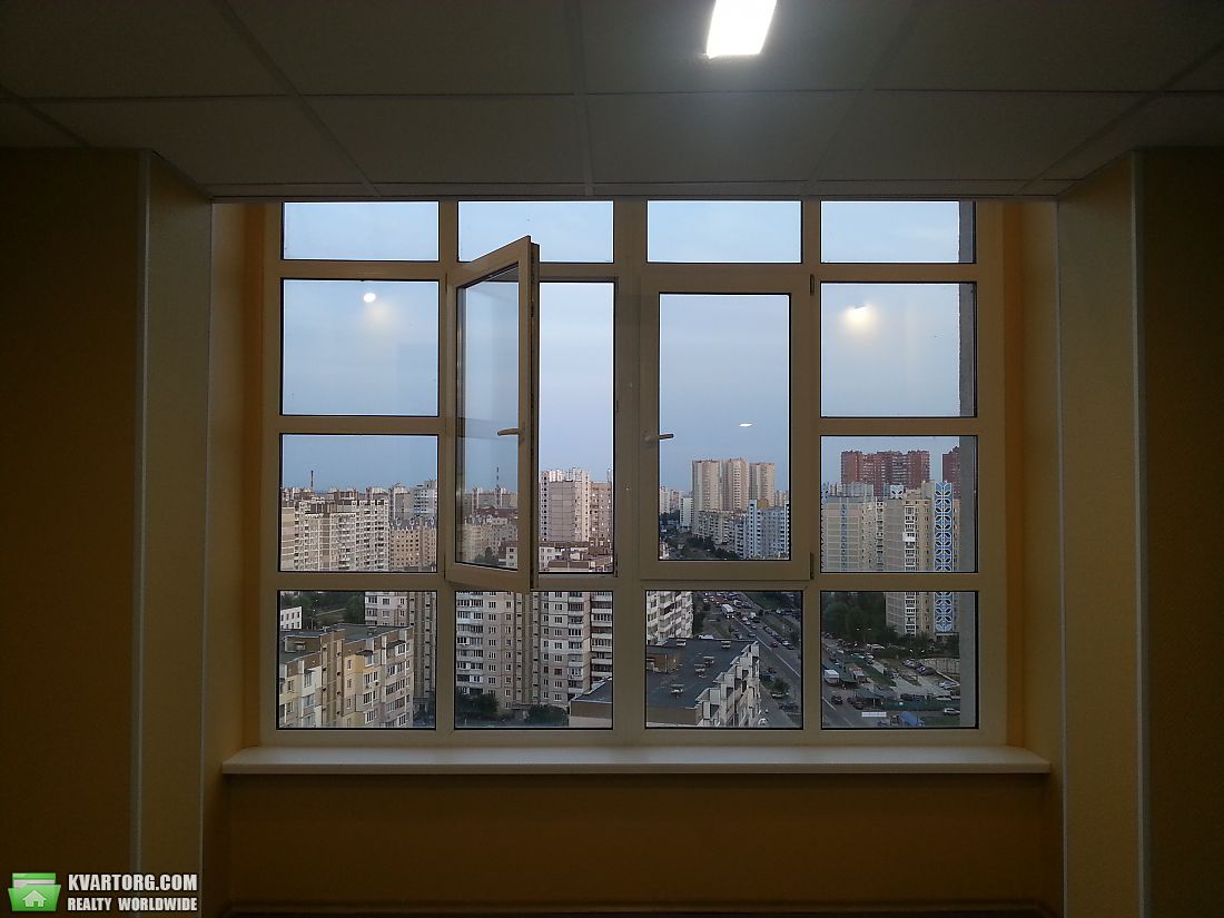 Rent out office. Киев, Драгоманова ул. — photo 5