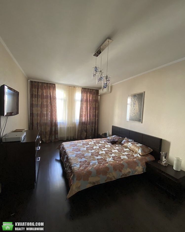 Rent out 2-room apartment. Киев,  Мишуги — photo 7
