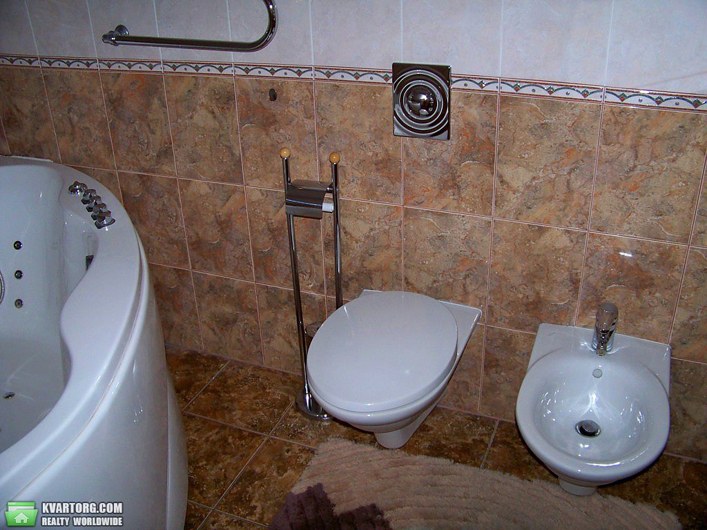 Rent out 3-room apartment. Киев,  Стадионная — photo 6
