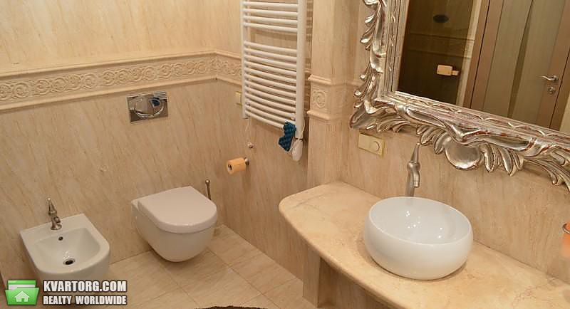 Rent out 3-room apartment. Киев,  Жилянская — photo 8