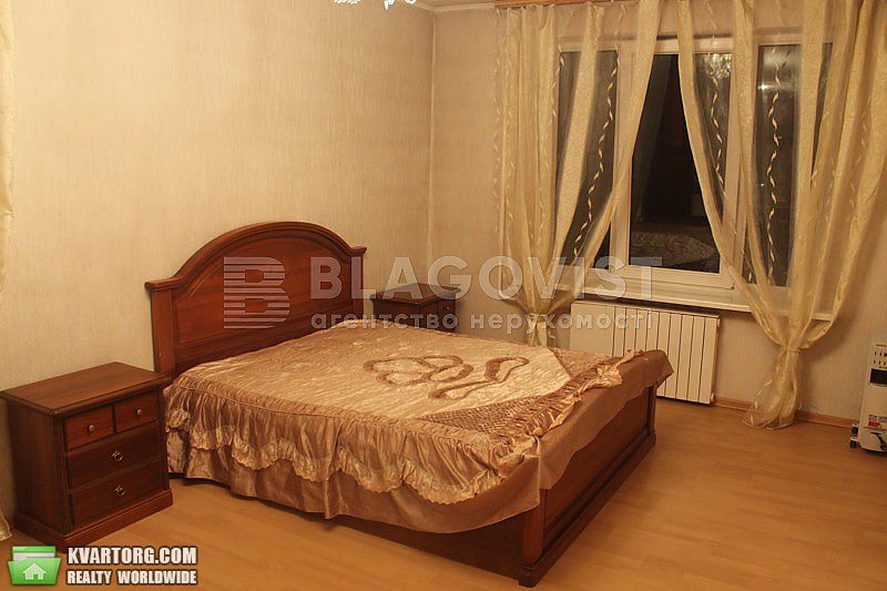 Rent out 3-room apartment. Киев,  Герцена — photo 3
