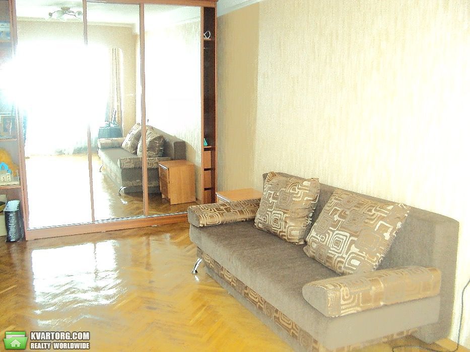 Sell 2-room apartment. Киев,  Озерная — photo 1