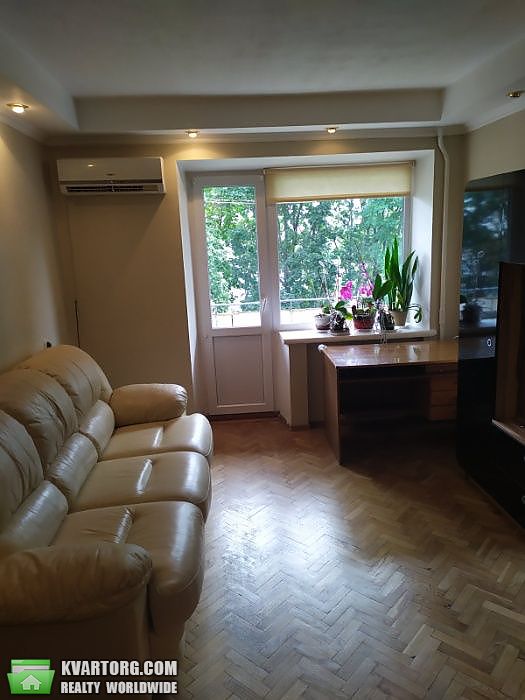 Sell 2-room apartment. Киев,  Дегтяревская — photo 1