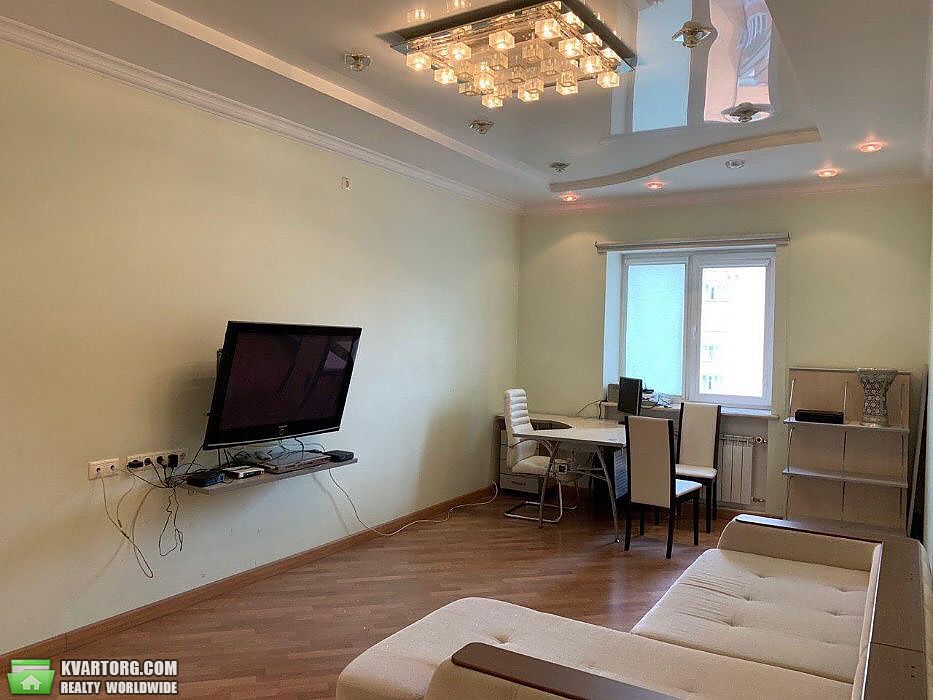 Rent out 3-room apartment. Киев,  Черновола — photo 7
