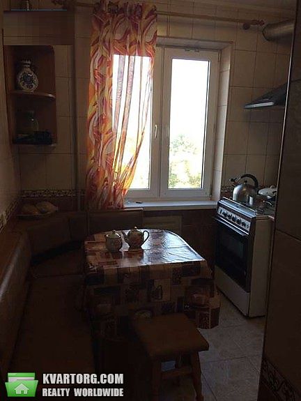 Sell 2-room apartment. Киев,  Приречная — photo 4