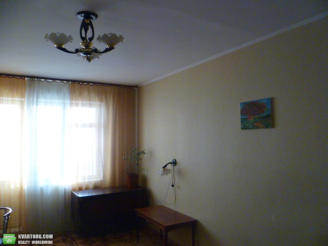 Rent out 1-room apartment. Киев,  Драйзера — photo 4