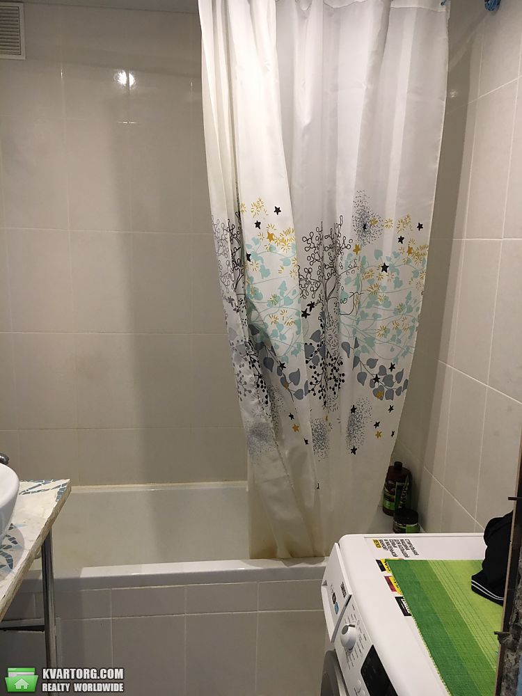 Sell 3-room apartment. Киев,  Срибнокильская — photo 8