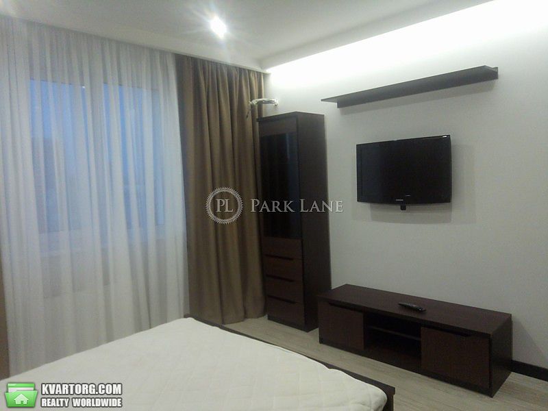 Rent out 2-room apartment. Киев,  Боженко — photo 3