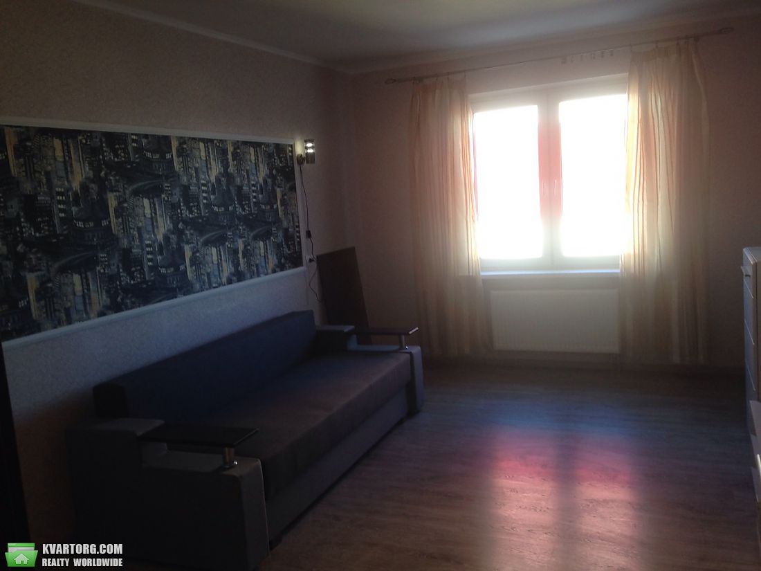 Rent out 1-room apartment. Киев,  Ясиноватский пер — photo 3
