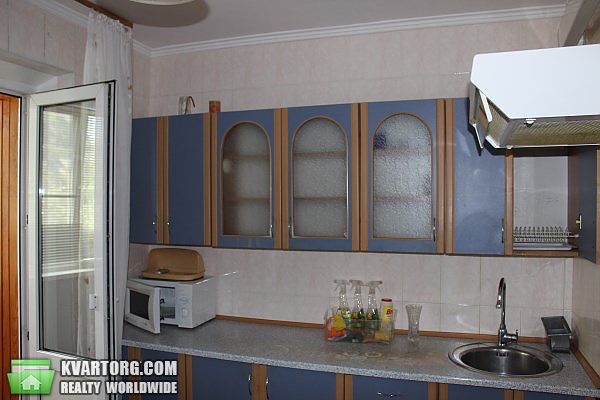 Rent out 2-room apartment. Киев,  Ревуцкого — photo 2