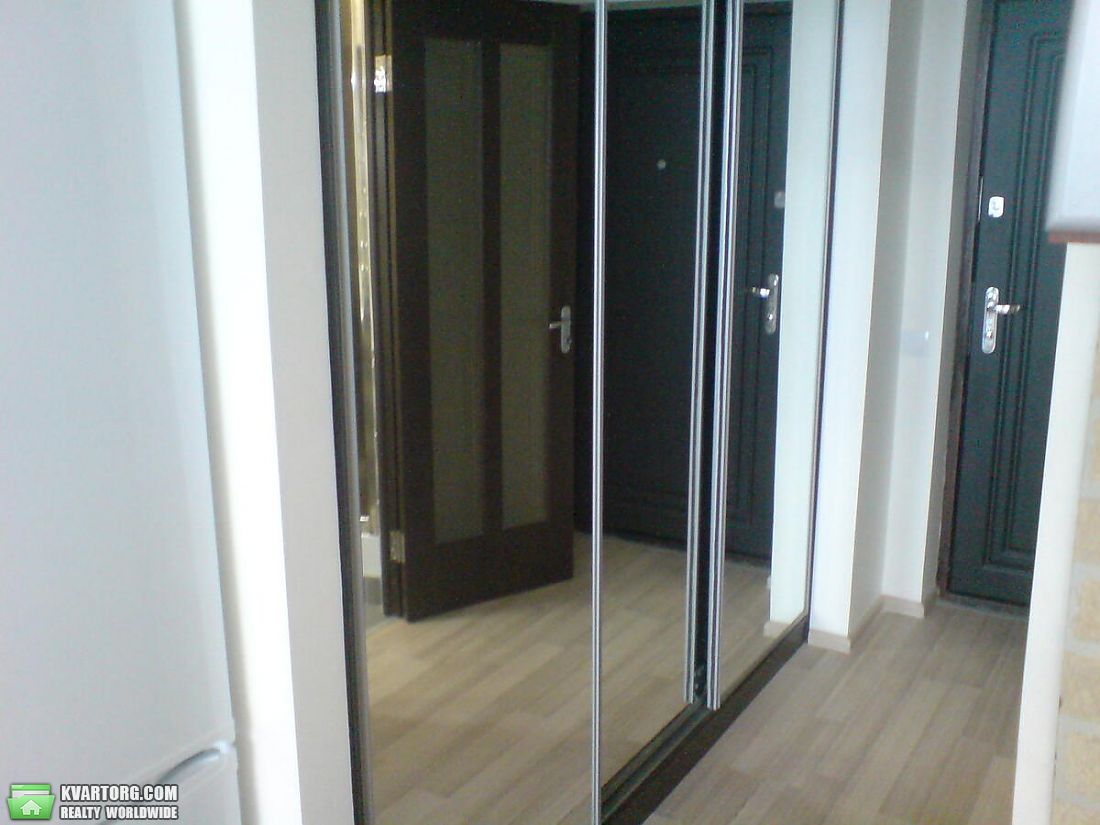 Sell 1-room apartment. Киев, Жилянская — photo 5