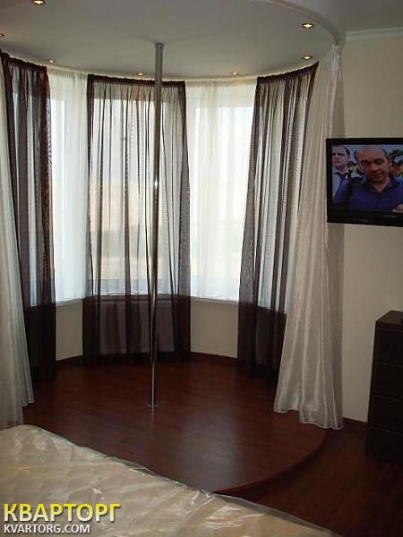 Rent out 3-room apartment. Киев,  Днепровская наб — photo 5