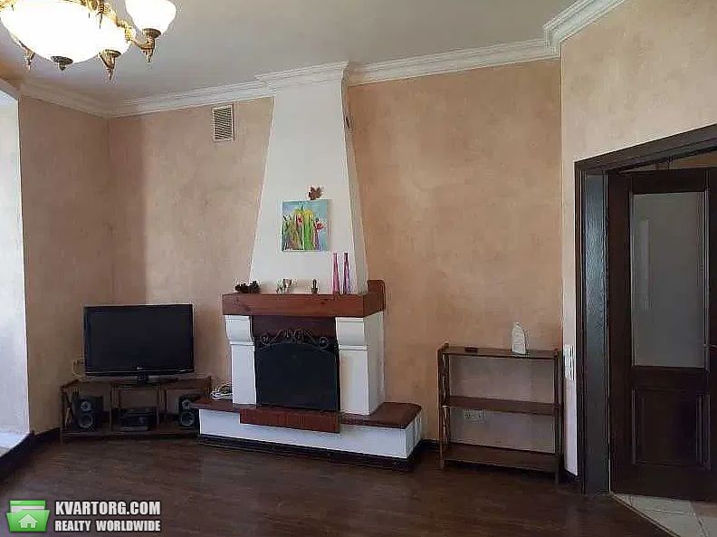 Rent out house. Киев,  Садовая Осокорки — photo 1