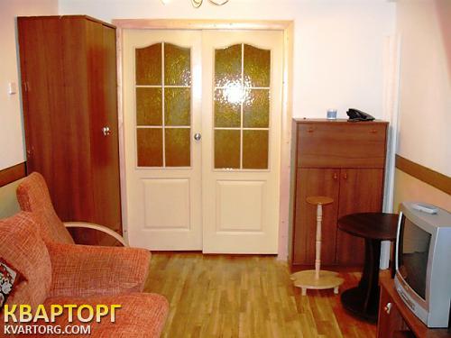 Rent out 2-room apartment. Киев, красноармейская — photo 2