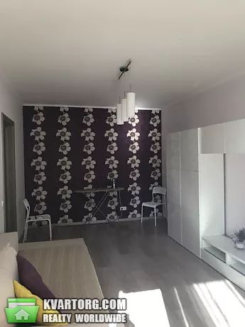 Rent out 2-room apartment. Киев, Урловская — photo 3