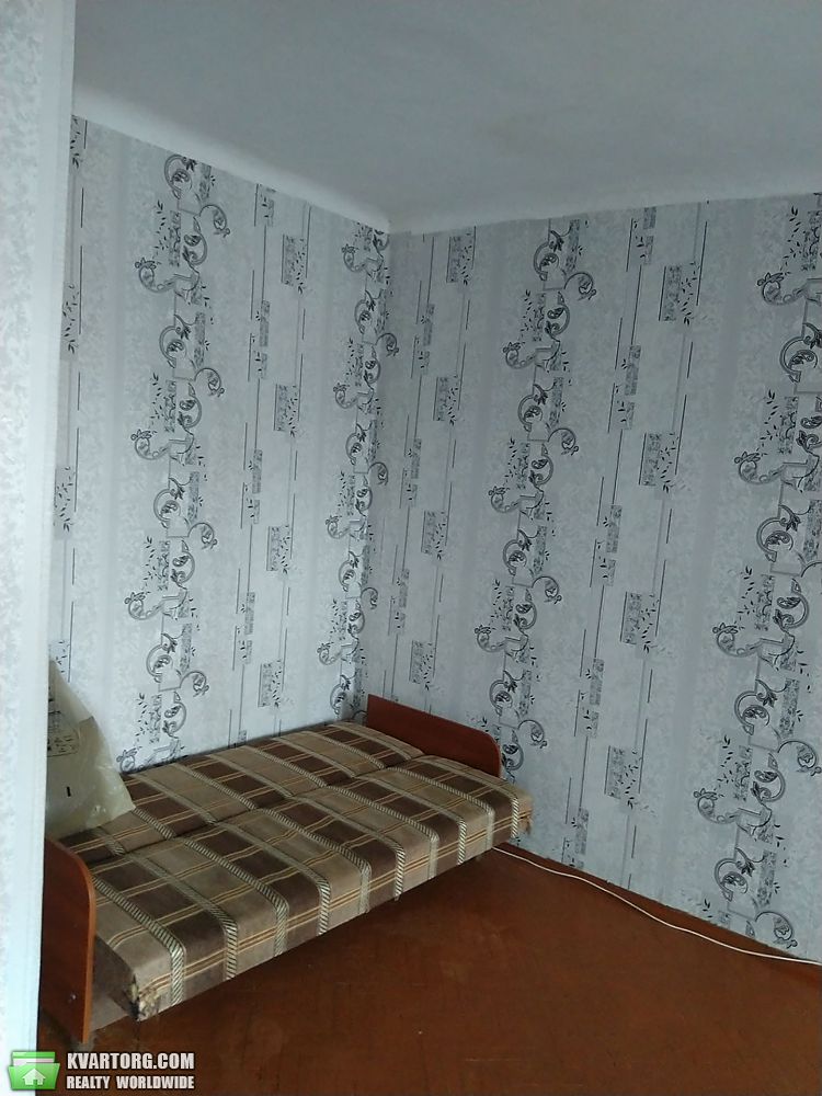 Rent out 1-room apartment. Киев,  Строителей — photo 1