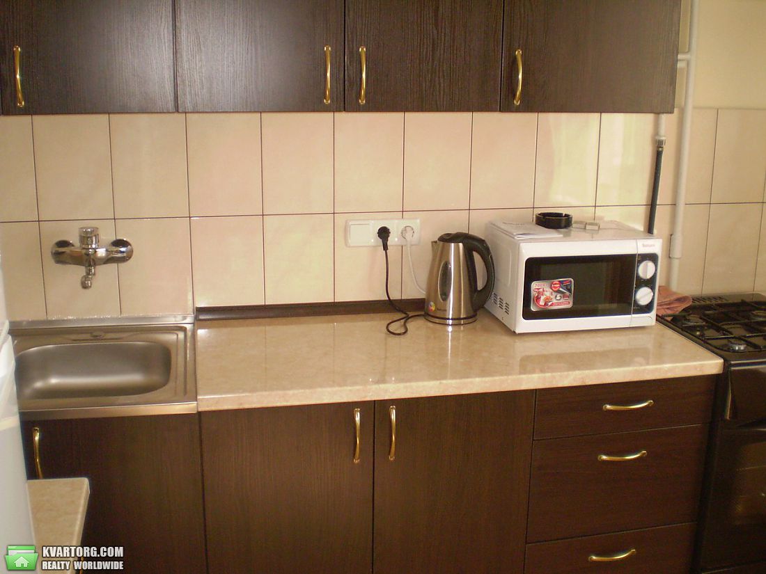 Rent out 2-room apartment. Киев,  Тростянецкая — photo 9