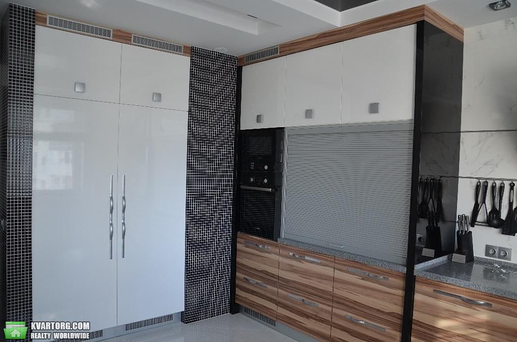 Rent out 3-room apartment. Киев,  Липковского — photo 4