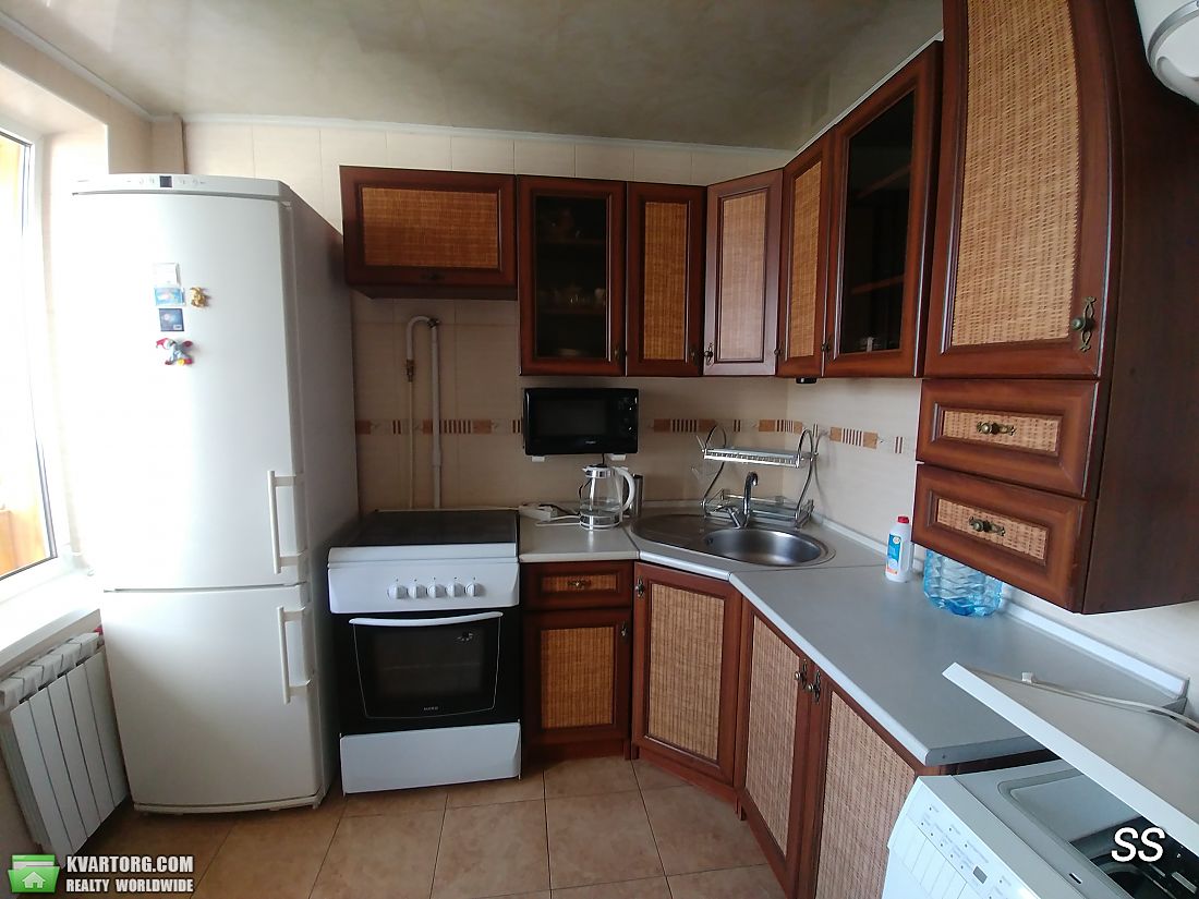 Rent out 1-room apartment. Киев,  Героев Сталинграда пр — photo 3