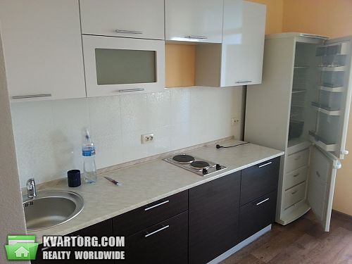 Rent out 1-room apartment. Киев, Богатырская — photo 3