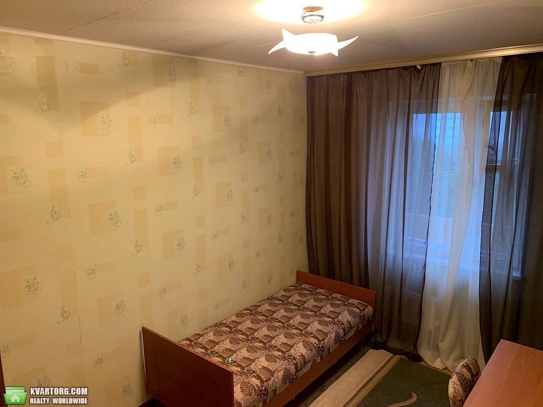 Rent out 2-room apartment. Киев,  Бережанская — photo 6