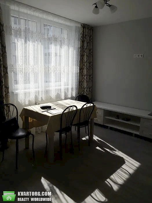 Rent out 1-room apartment. Львов, Шевченка — photo 2