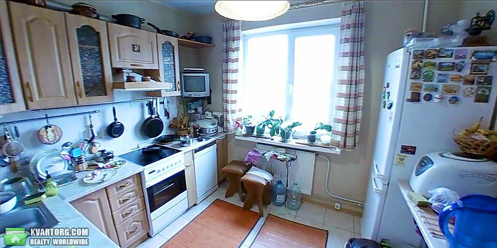 Sell 3-room apartment. Киев,  Радунская — photo 1