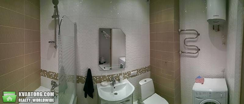 Rent out 2-room apartment. Киев, Сикорского ул. — photo 10