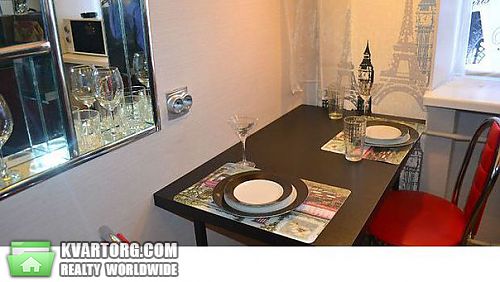 Rent out 1-room apartment. Киев, Еленовская — photo 3