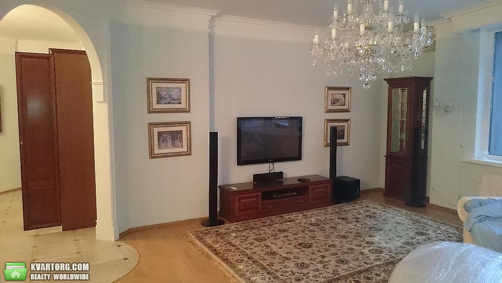 Rent out 4-room apartment. Киев,  Старонаводницкая — photo 2