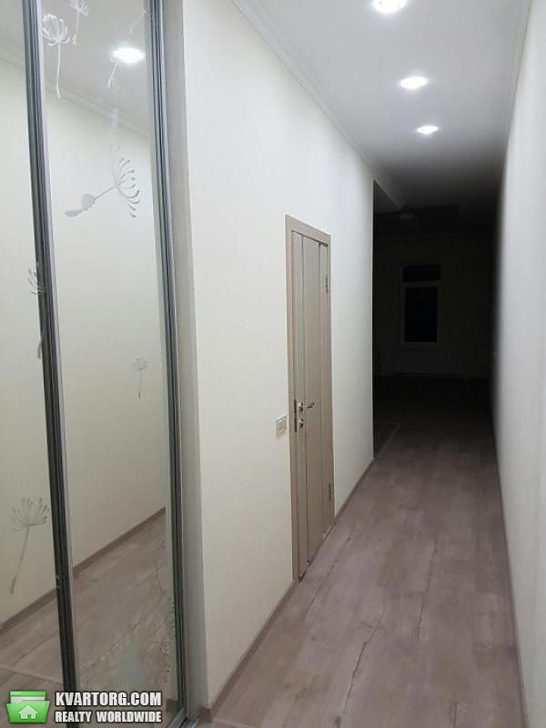 Rent out 3-room apartment. Киев, Успешная — photo 4