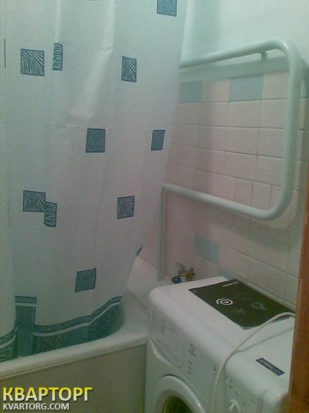 Sell 2-room apartment. Киев,  Воссоединения пр — photo 3
