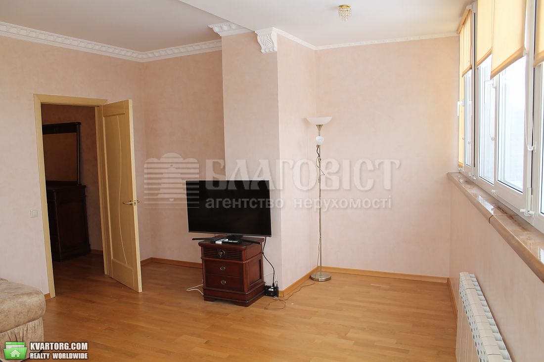 Rent out 2-room apartment. Киев,  Димитрова — photo 7