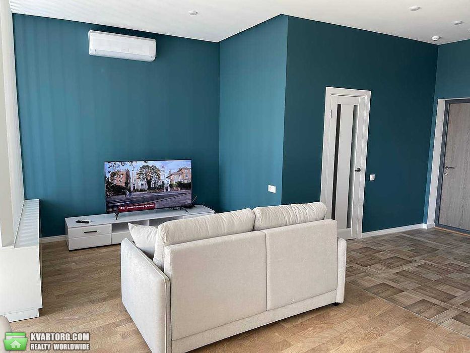 Rent out 2-room apartment. Киев, Тютюнника — photo 2