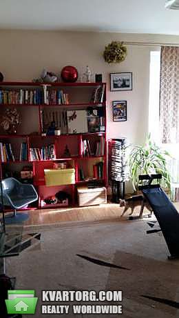 Rent out 2-room apartment. Киев,  Урловская — photo 2