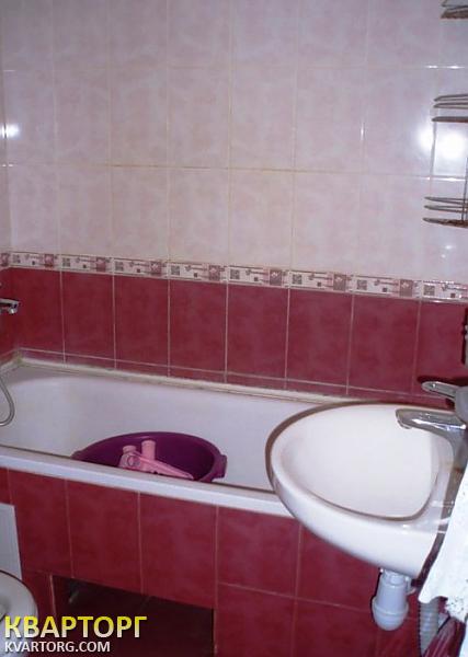 Sell 2-room apartment. Киев,  Дегтяревская — photo 4