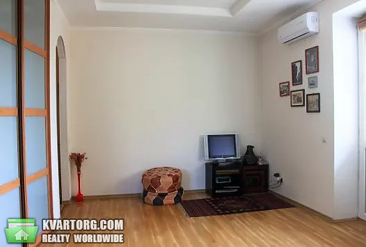 Rent out 1-room apartment. Киев,  Бастионная — photo 3