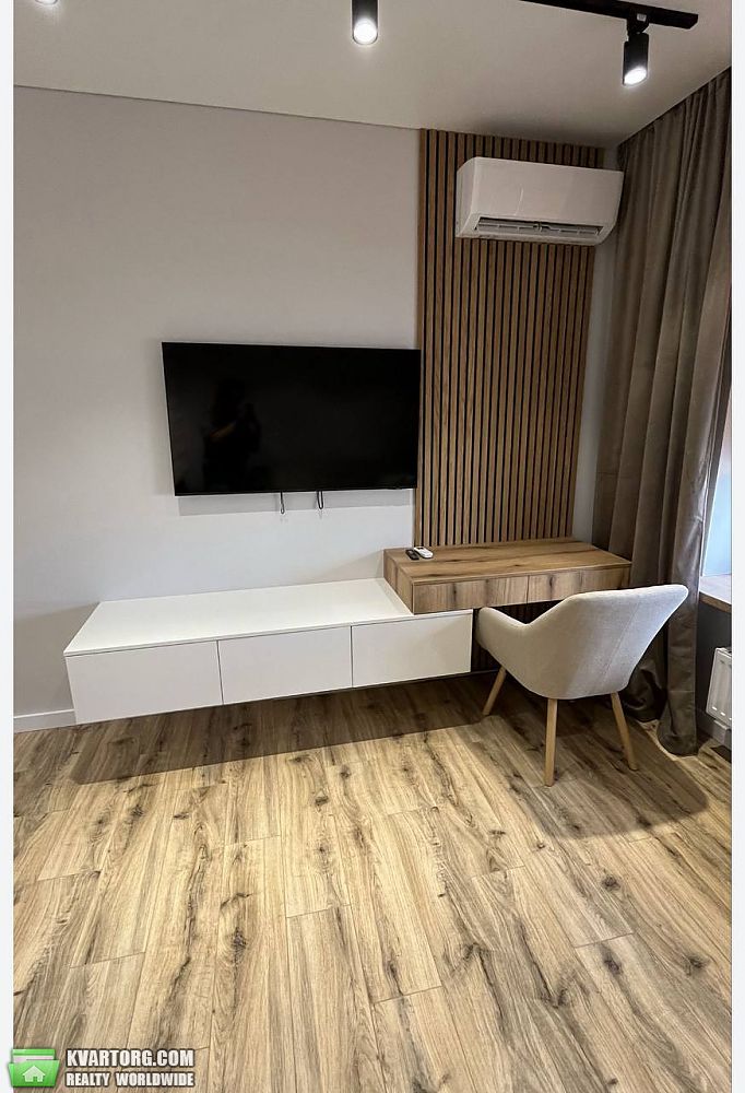Rent out 1-room apartment. Киев,  Днепровская наб — photo 5