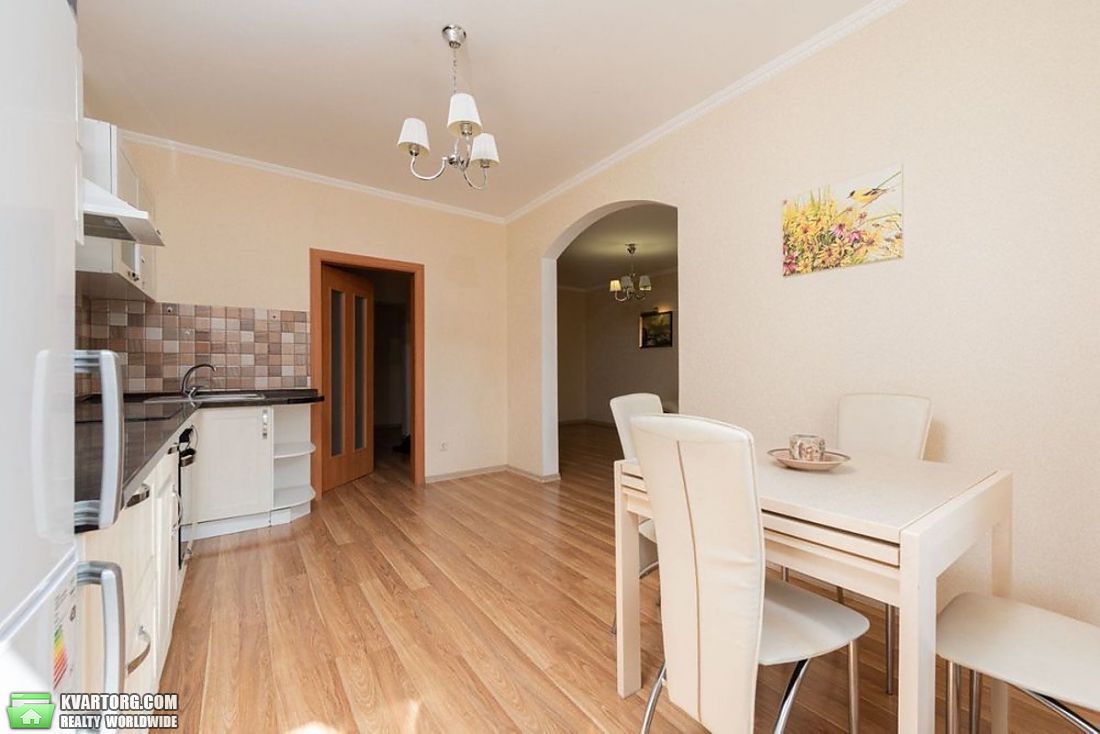 Sell 2-room apartment. Киев,  Урловская — photo 1