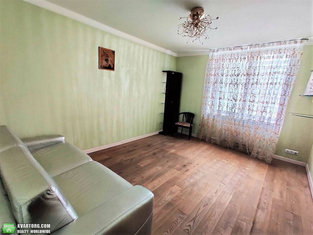 Rent out 2-room apartment. Киев,  Тычины пр — photo 7