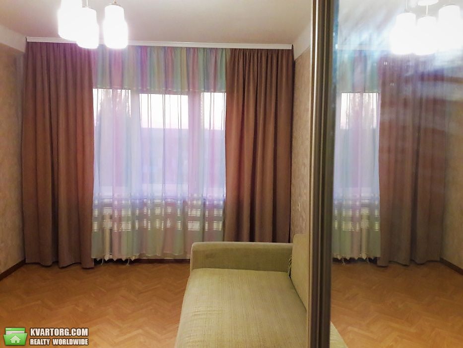 Rent out 2-room apartment. Киев,  Ромена Роллана бул — photo 8