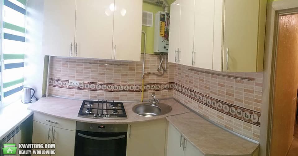 Rent out 2-room apartment. Киев,  Стельмаха — photo 4