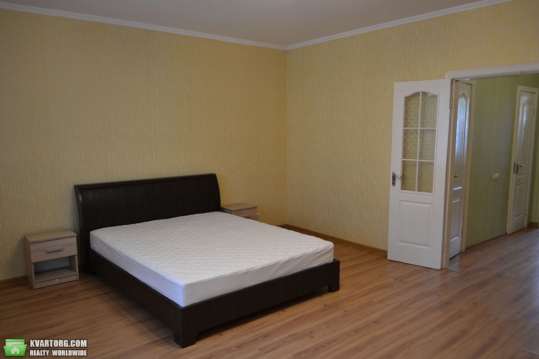 Rent out 1-room apartment. Киев,  Ломоносова — photo 2