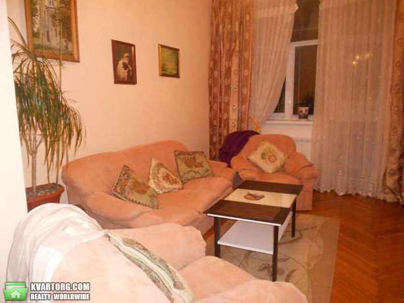 Rent out 2-room apartment. Киев,  Богдана Хмельницкого — photo 2